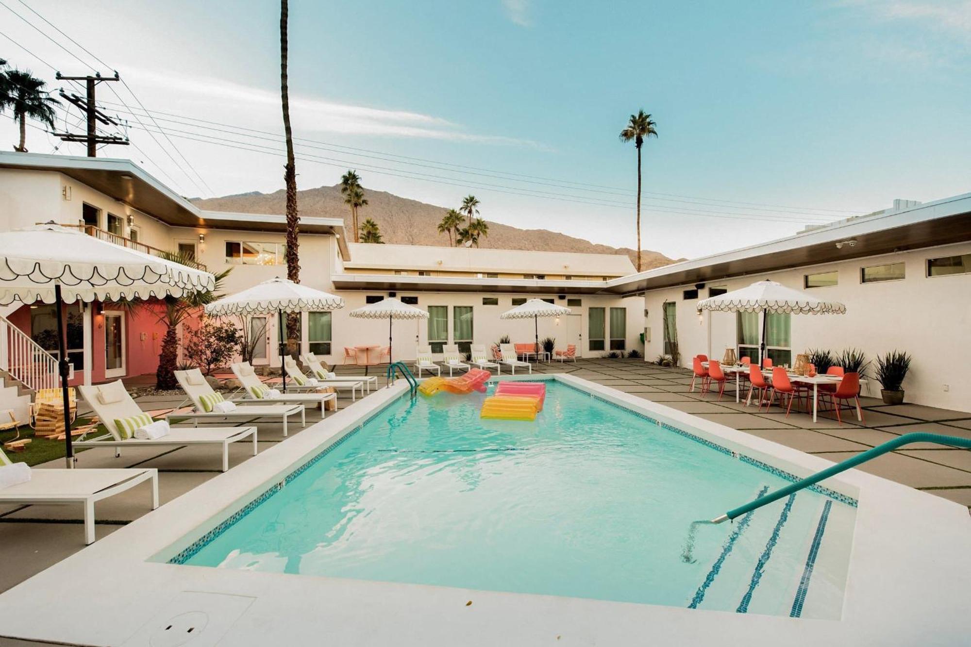 The Wesley Hotel By Avantstay Retro Spacious W Bbq Pool Spa Palm Springs Exteriör bild