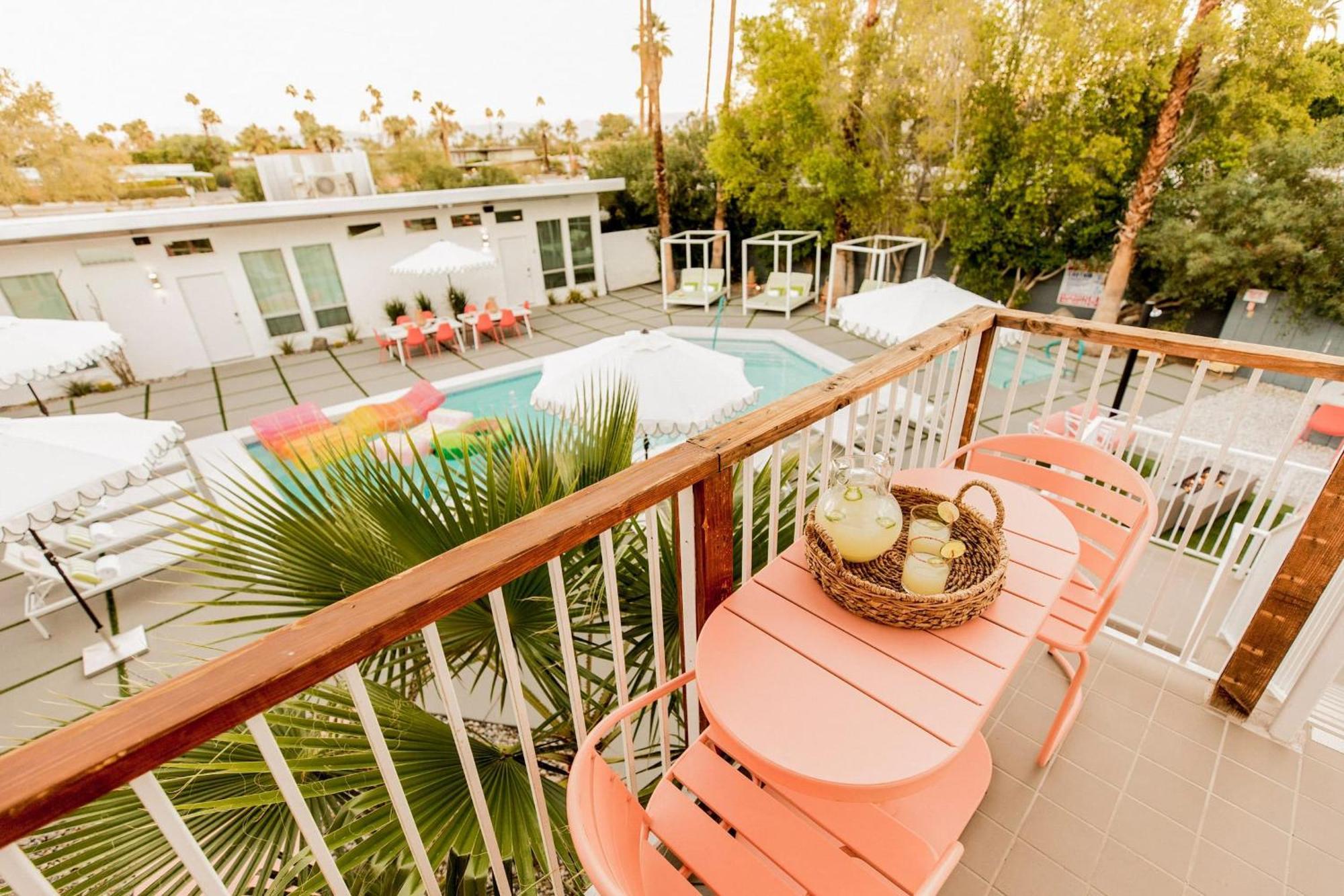 The Wesley Hotel By Avantstay Retro Spacious W Bbq Pool Spa Palm Springs Exteriör bild