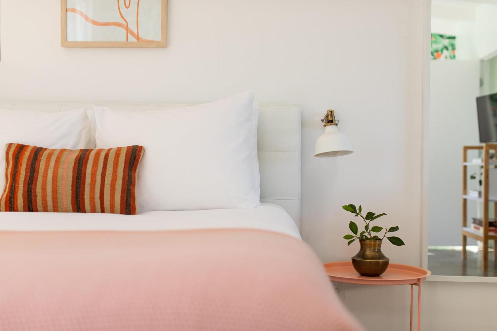 The Wesley Hotel By Avantstay Retro Spacious W Bbq Pool Spa Palm Springs Exteriör bild
