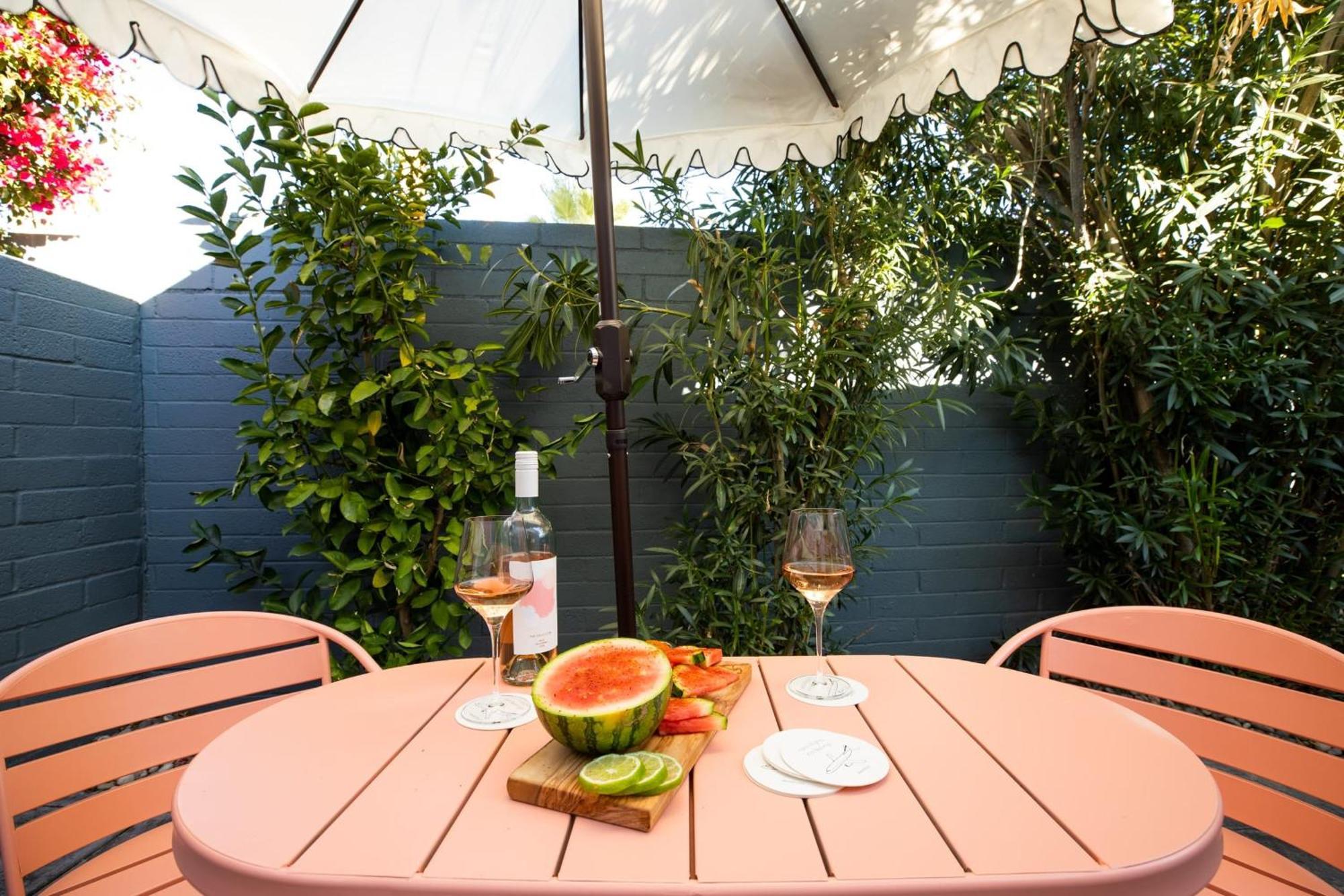 The Wesley Hotel By Avantstay Retro Spacious W Bbq Pool Spa Palm Springs Exteriör bild